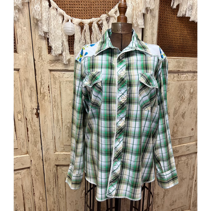 Willie Nelson Green Plaid Western Shirt with Blue Rose Floral Yoke