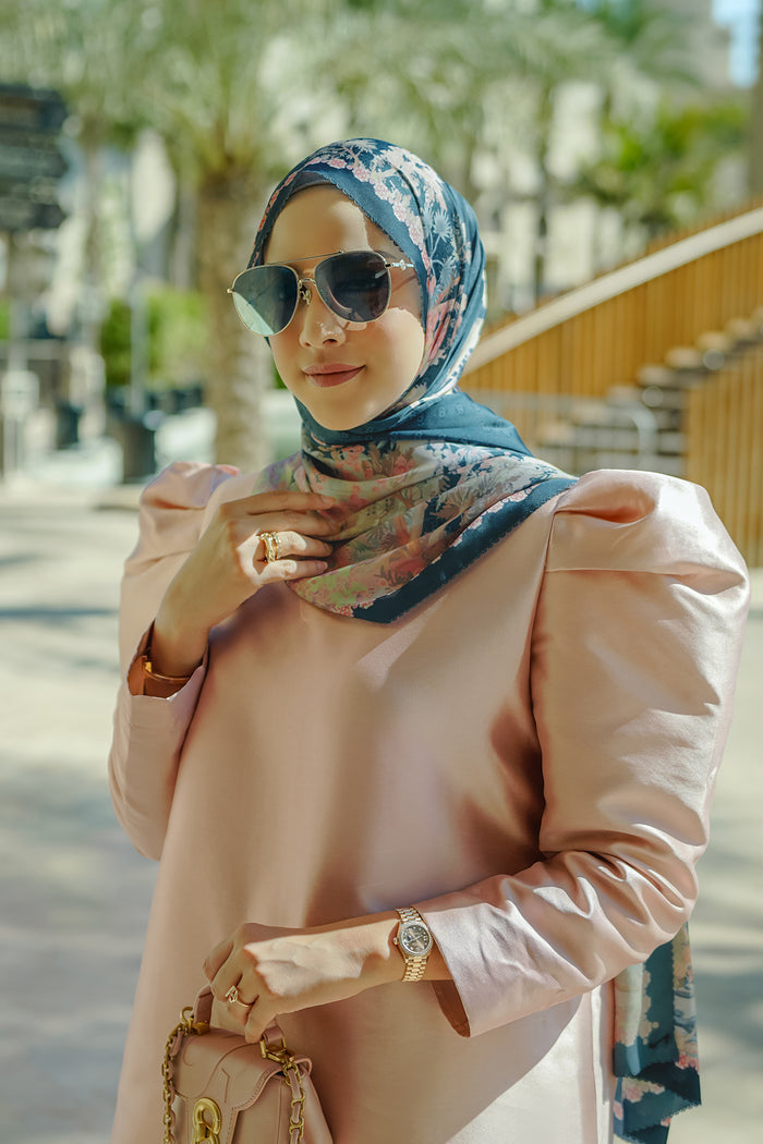 Al Qasr Satin Shawl - Oasis