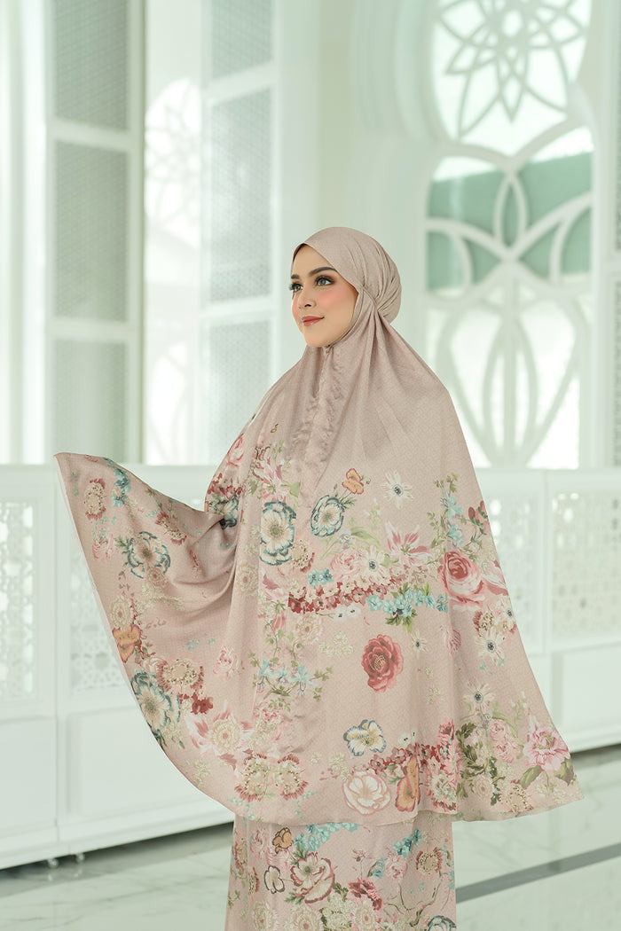 Blume Prayer Robe - Moonlight