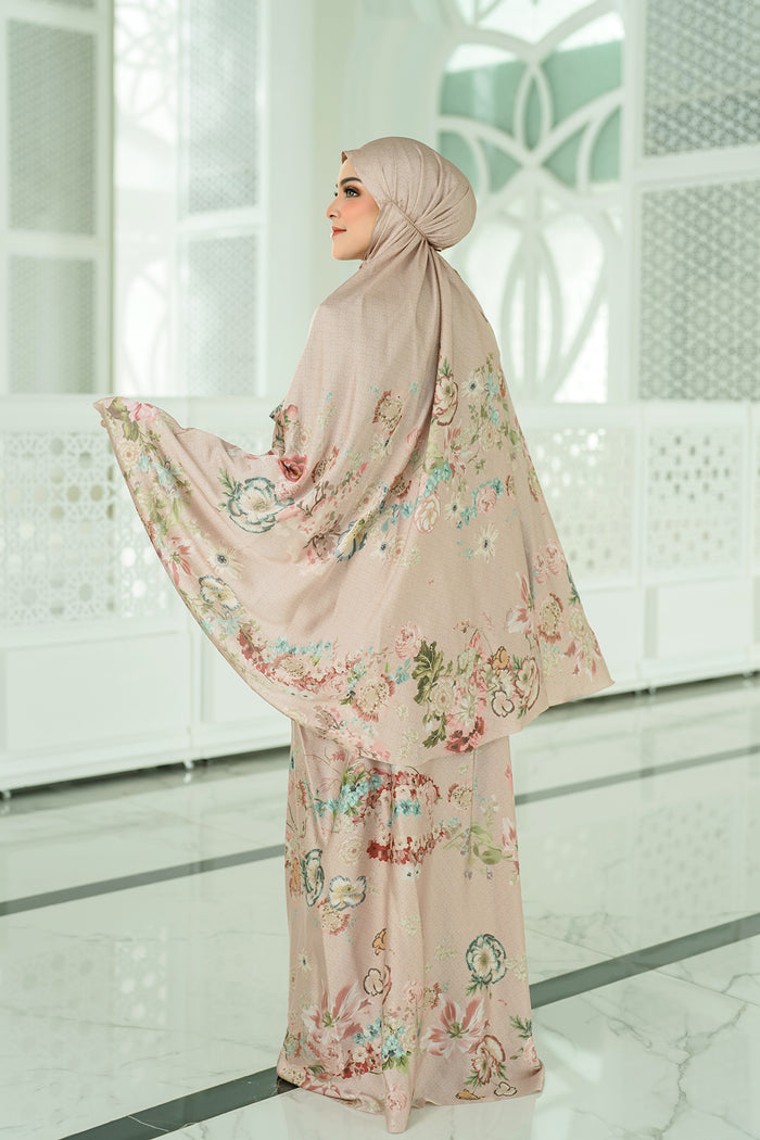 Blume Prayer Robe - Moonlight