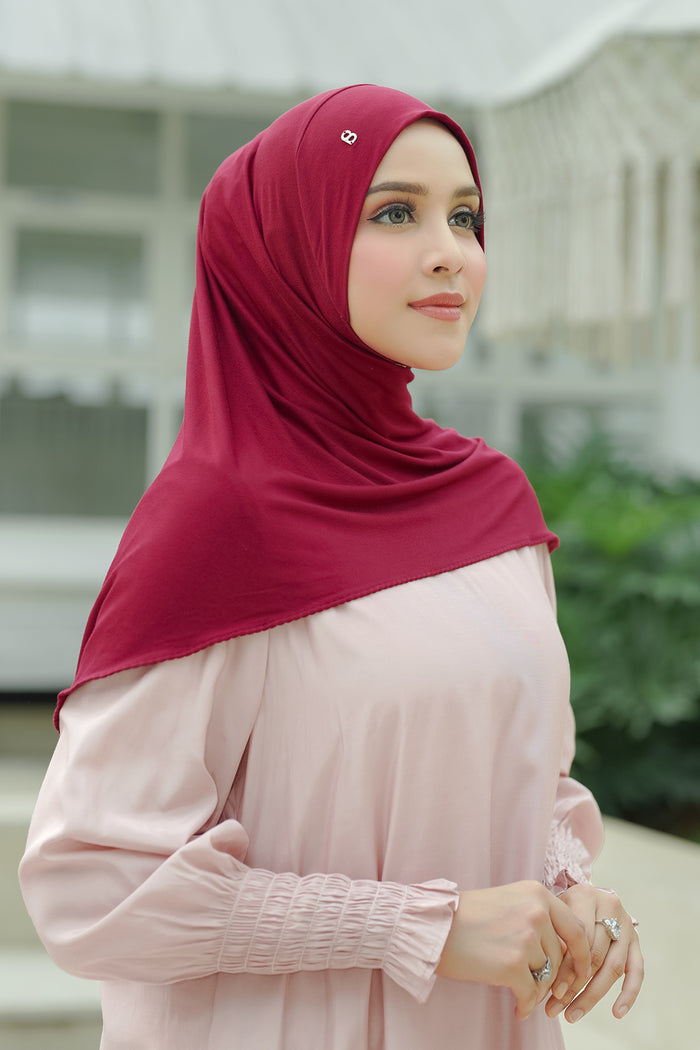 everyday jersey slip-on scarf in cherry by buttonscarves