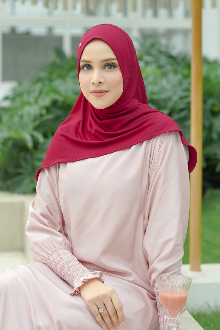 everyday jersey slip-on scarf in cherry by buttonscarves