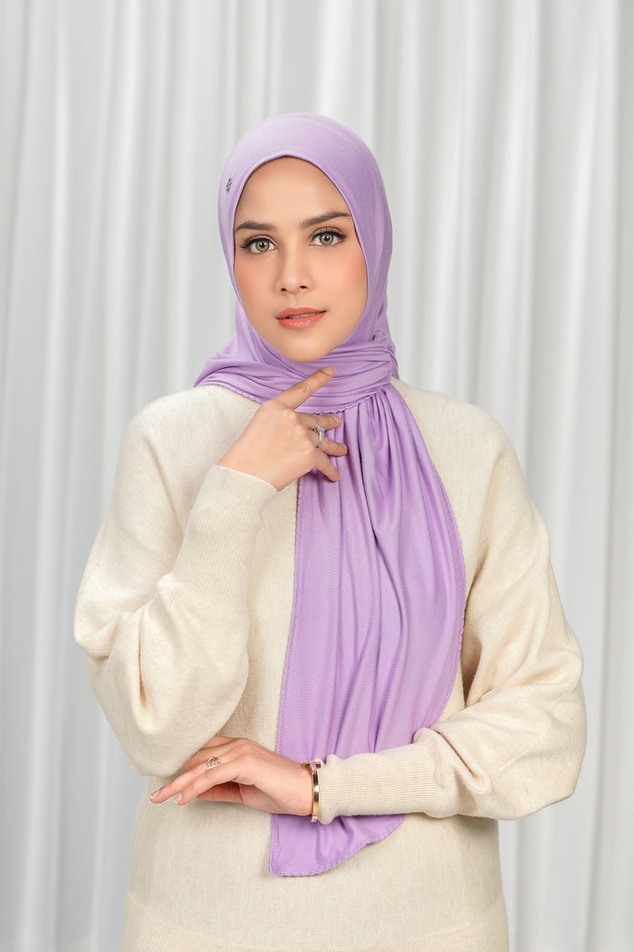 everyday jersey slip-on scarf in lavender by buttonscarves