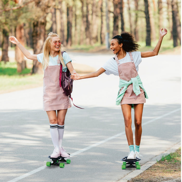 Fish Adults and Kids Skateboard – Mini Longboard Cruiser – Light Weight and Portable – Beginners to Experts, Green