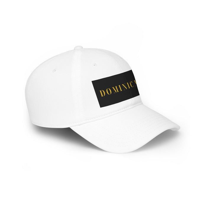 Gorra negra con calcomania "Dominicana" en dorado