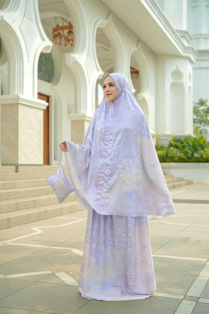 Iseltwald Prayer Robe - Violet