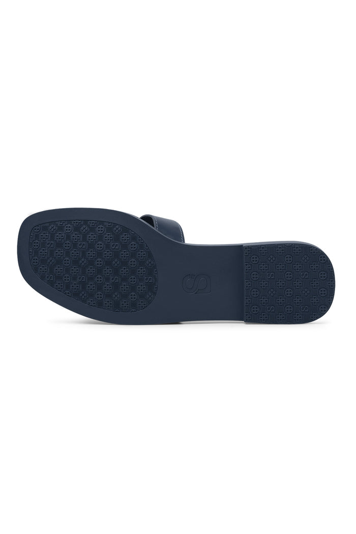 kefi sandal in midnight by buttonscarves outsole view