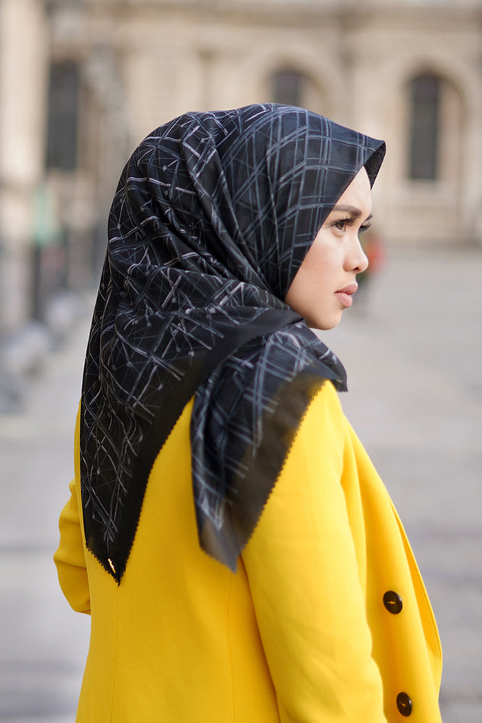 Louvre Series Voal Square - Black