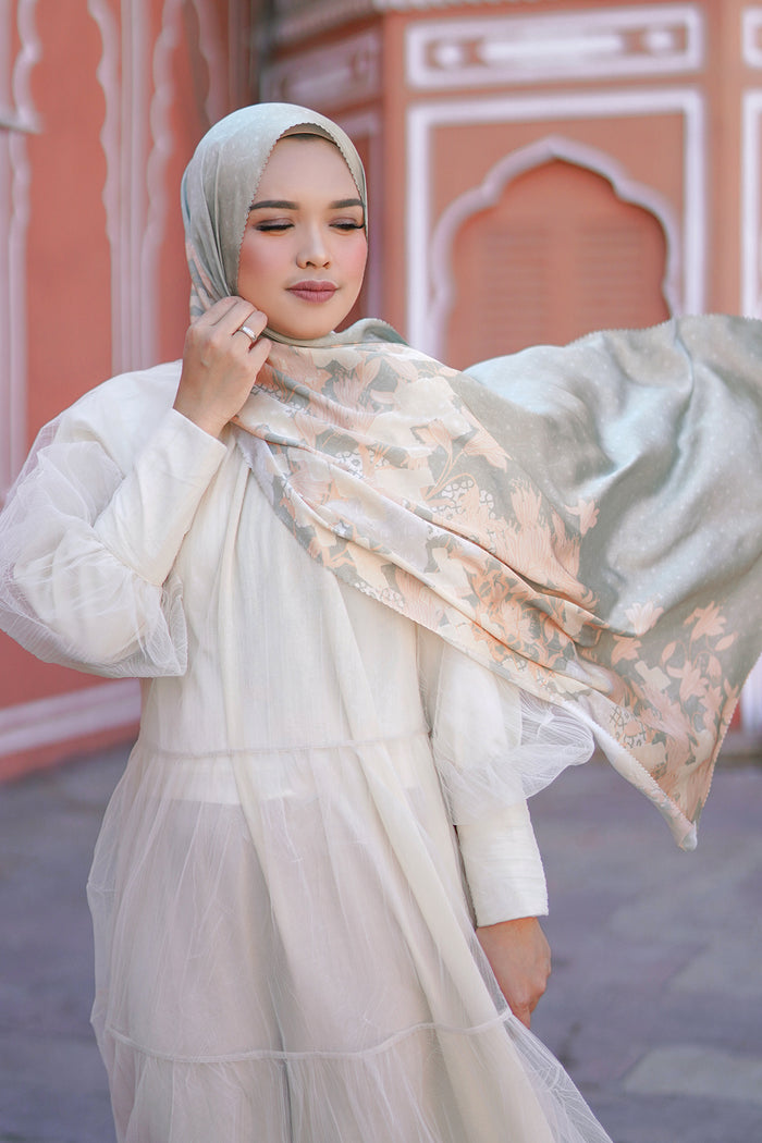 Maharani Satin Shawl - Lime