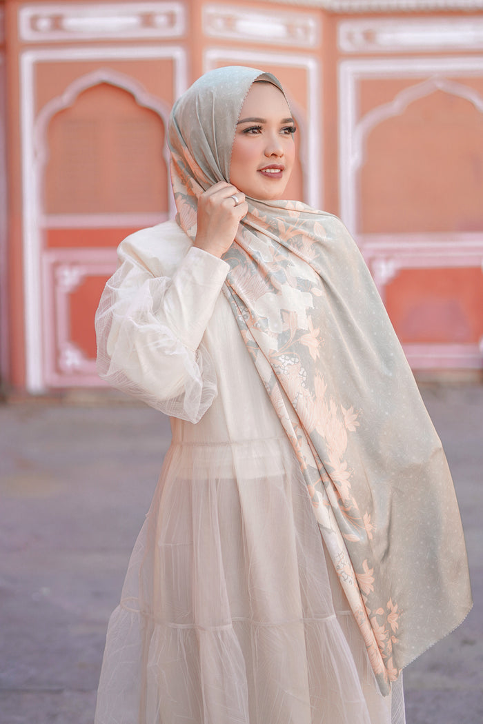 Maharani Satin Shawl - Lime