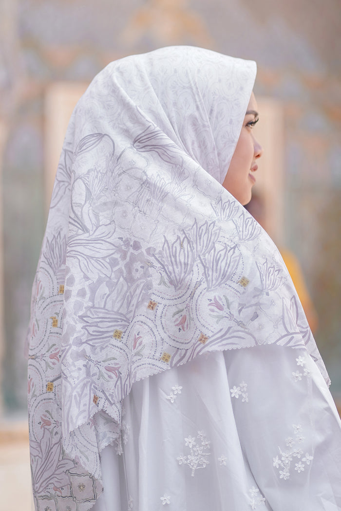 Maharani Voal Square XL - White