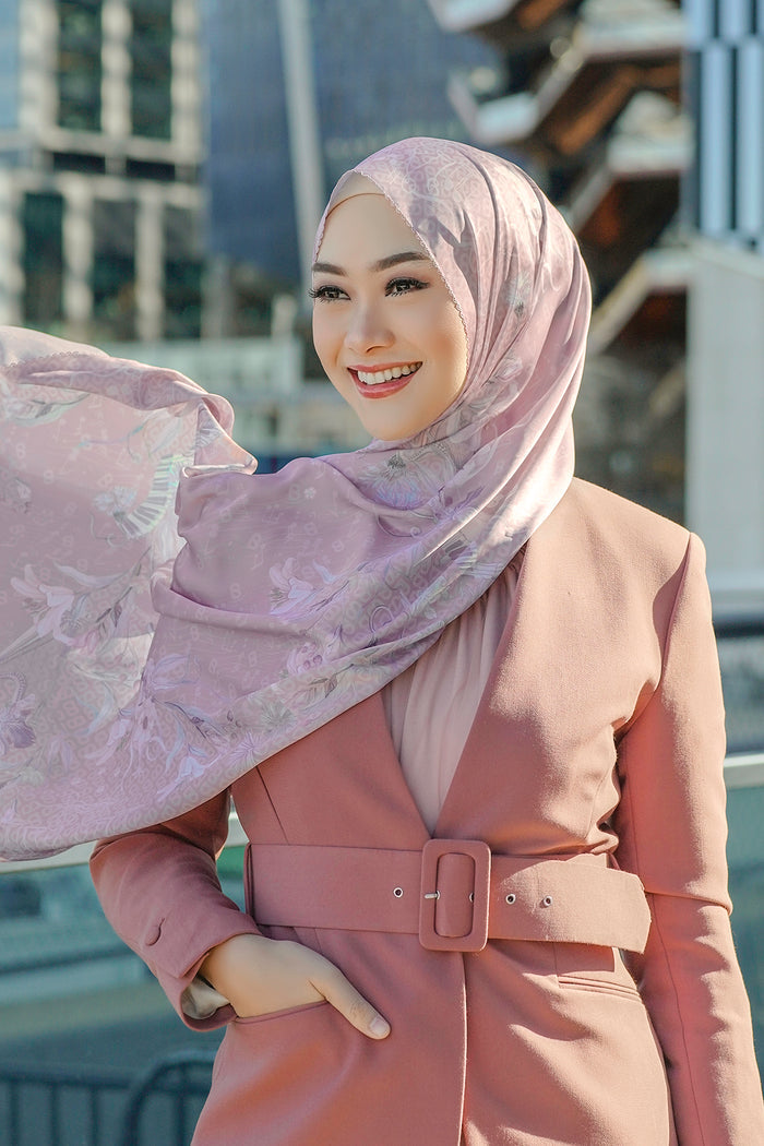 Nada 2 Satin Shawl - Lyre