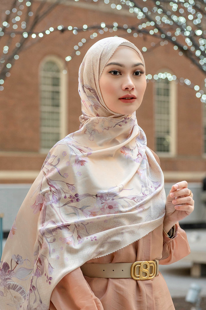 Nada 2 Satin Shawl - Viola