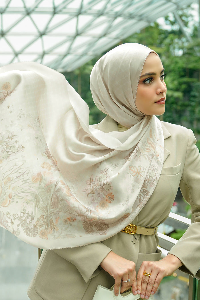 Singapore Satin Shawl - Skyscraper