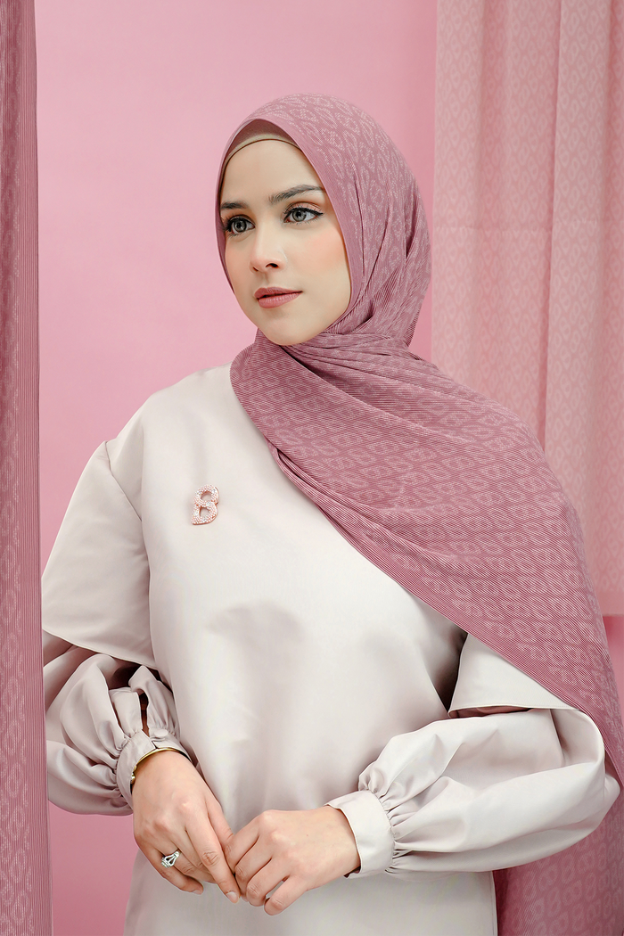Tapis Pleated Shawl - Ash Rose
