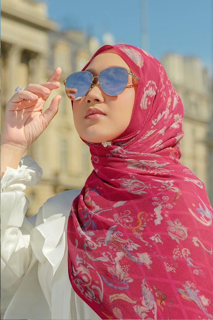 The Autograph Pleated Shawl - Framboise