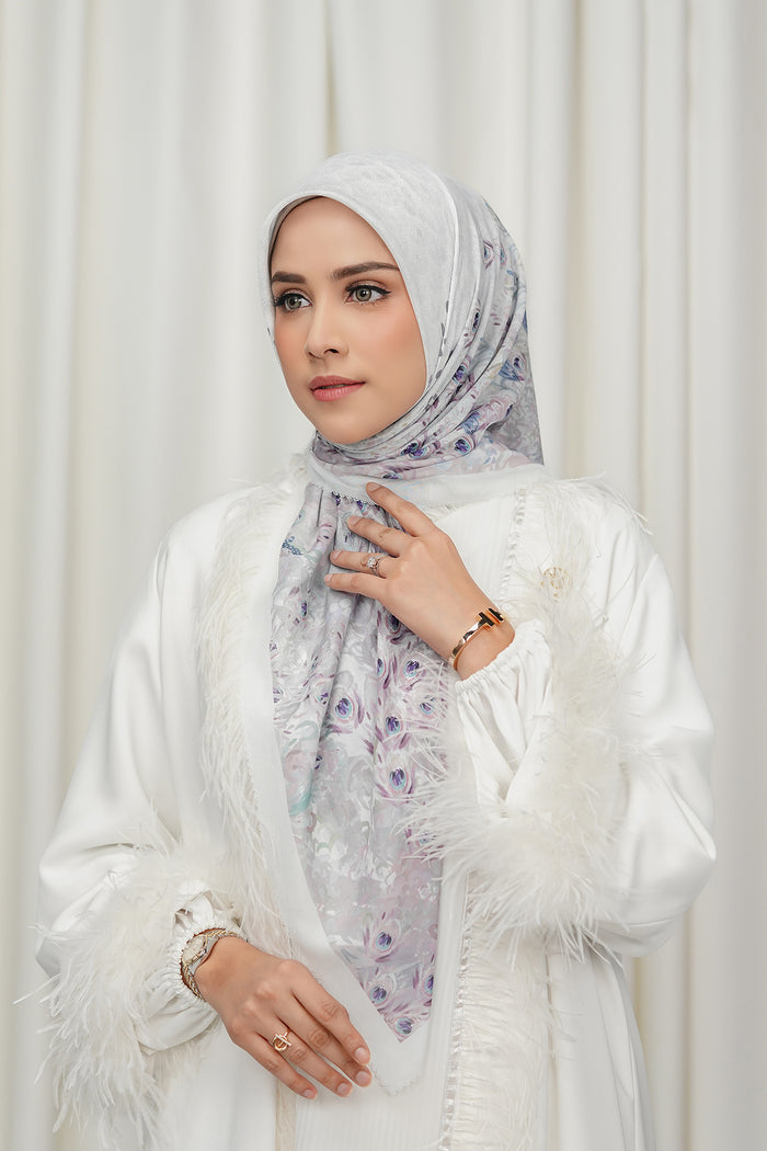 The Ederra 2.0 Square - White