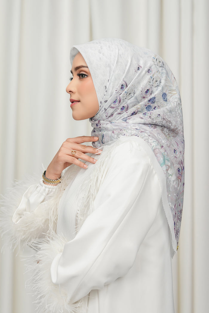 The Ederra 2.0 Square - White