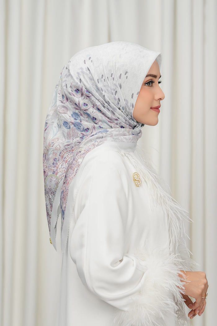 The Ederra 2.0 Square - White