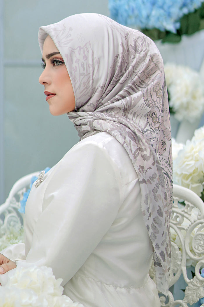 The Farsha Satin Square - Bone