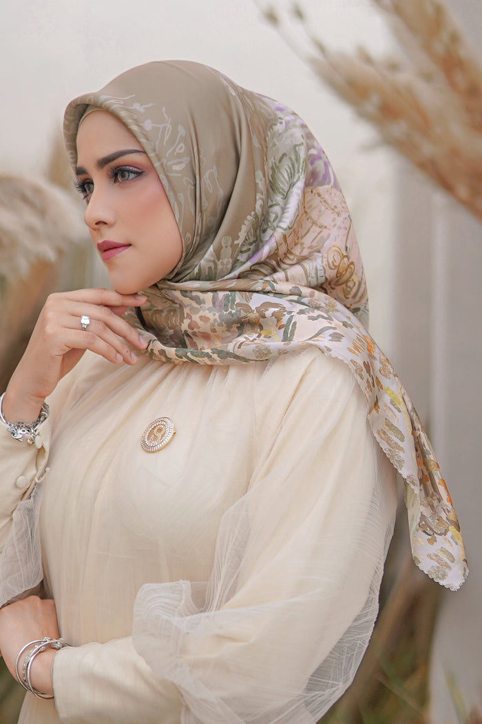 The Farsha Satin Square - Moss