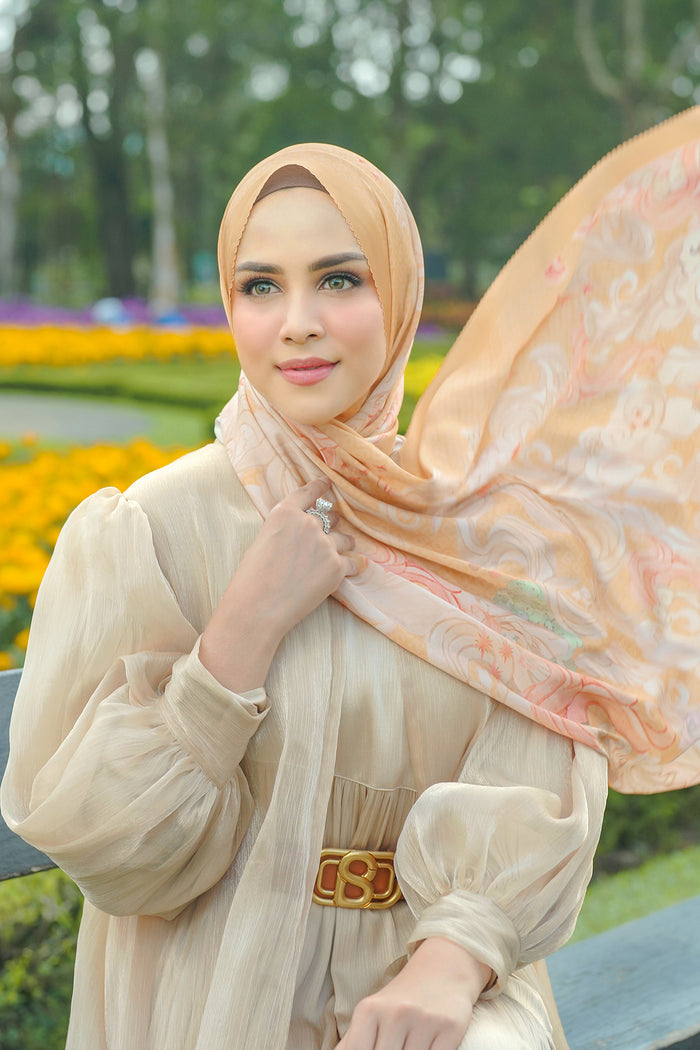 The Friendship Satin Shawl - Apple Jack