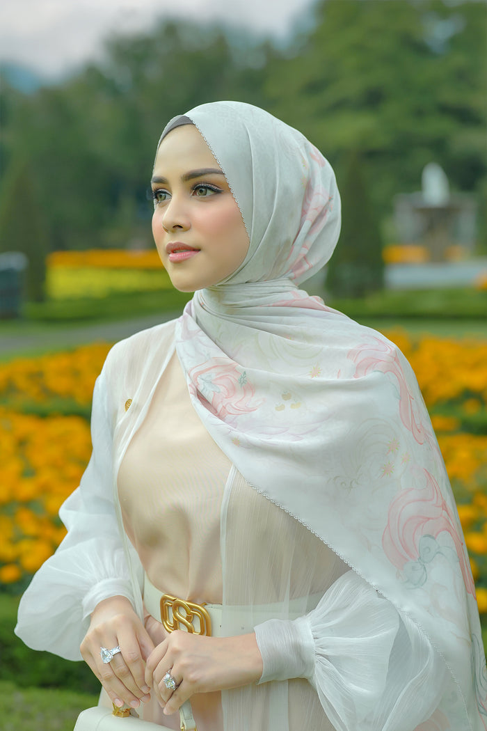 The Friendship Satin Shawl - Bonbon