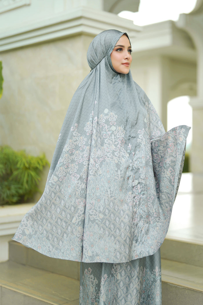 The Granada Prayer Robe - Dove