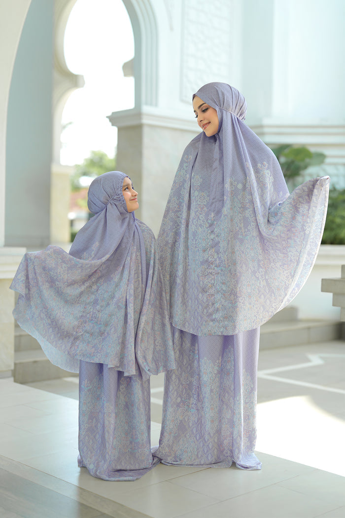 The Granada Prayer Robe - Nirvana