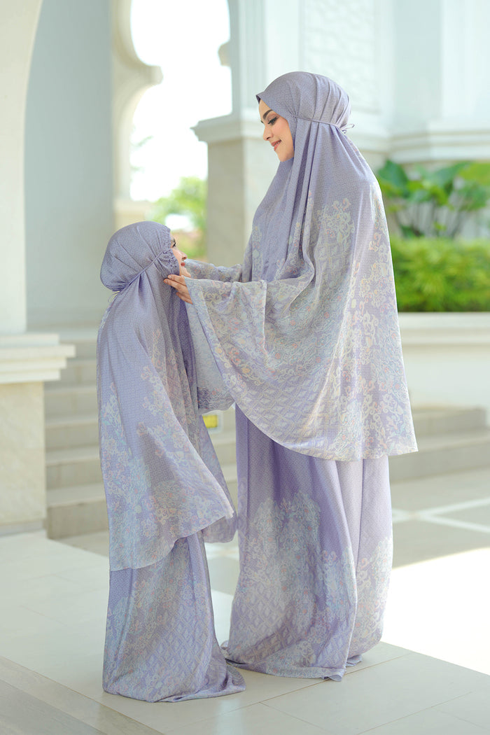 The Granada Prayer Robe - Nirvana