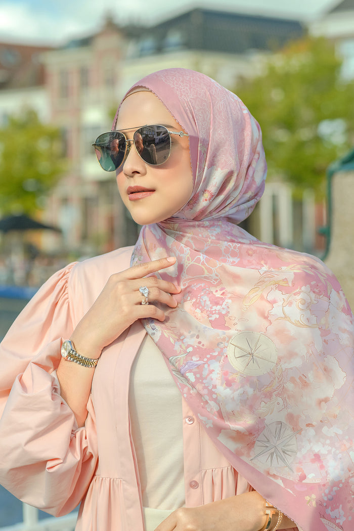 The Journey Satin Shawl - Seoul