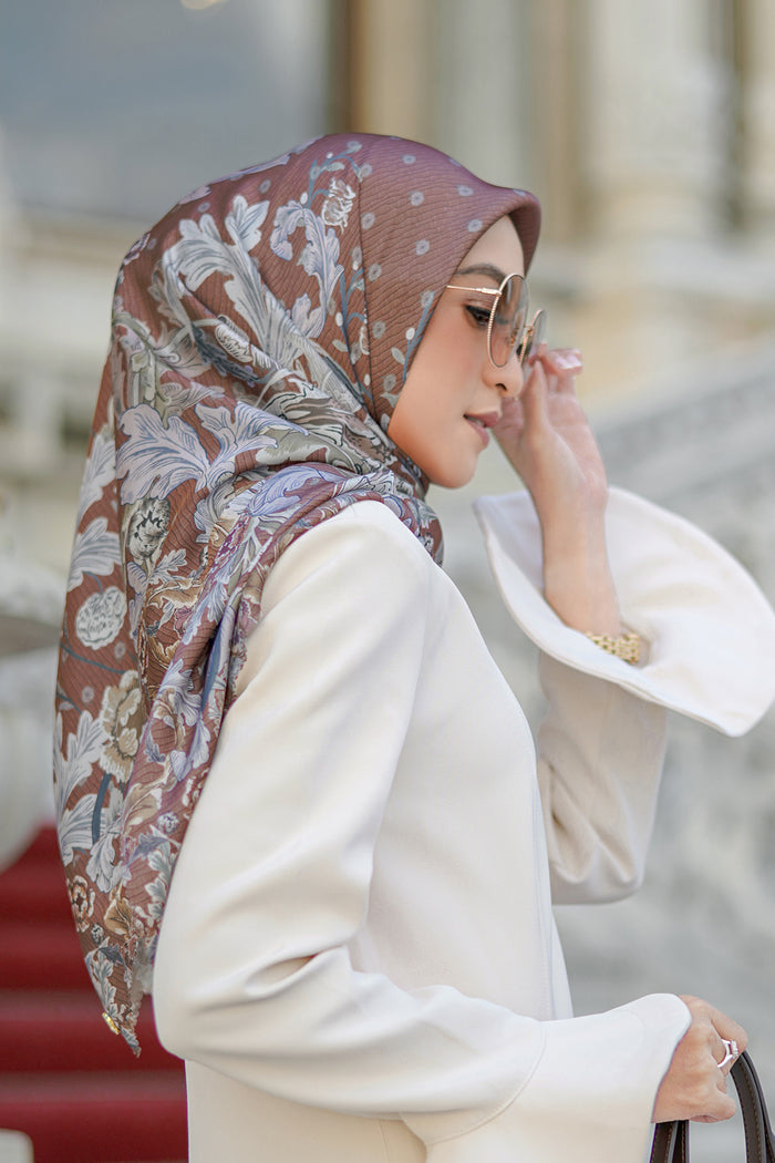 The Royale Satin Square - Brown