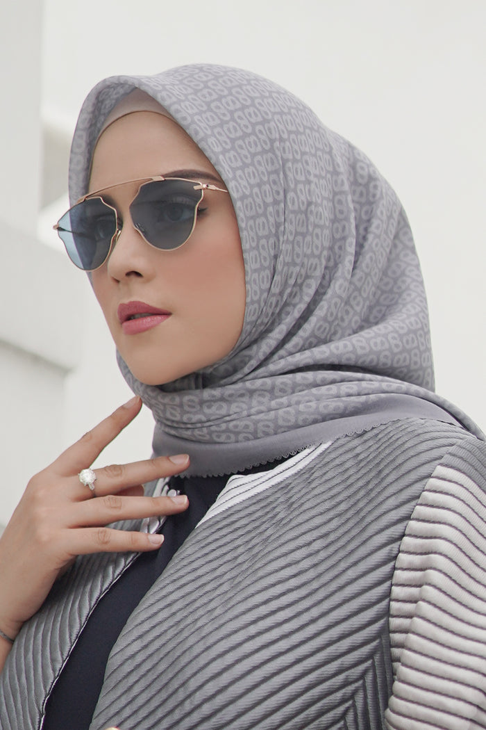 The Tapis Square - Grey