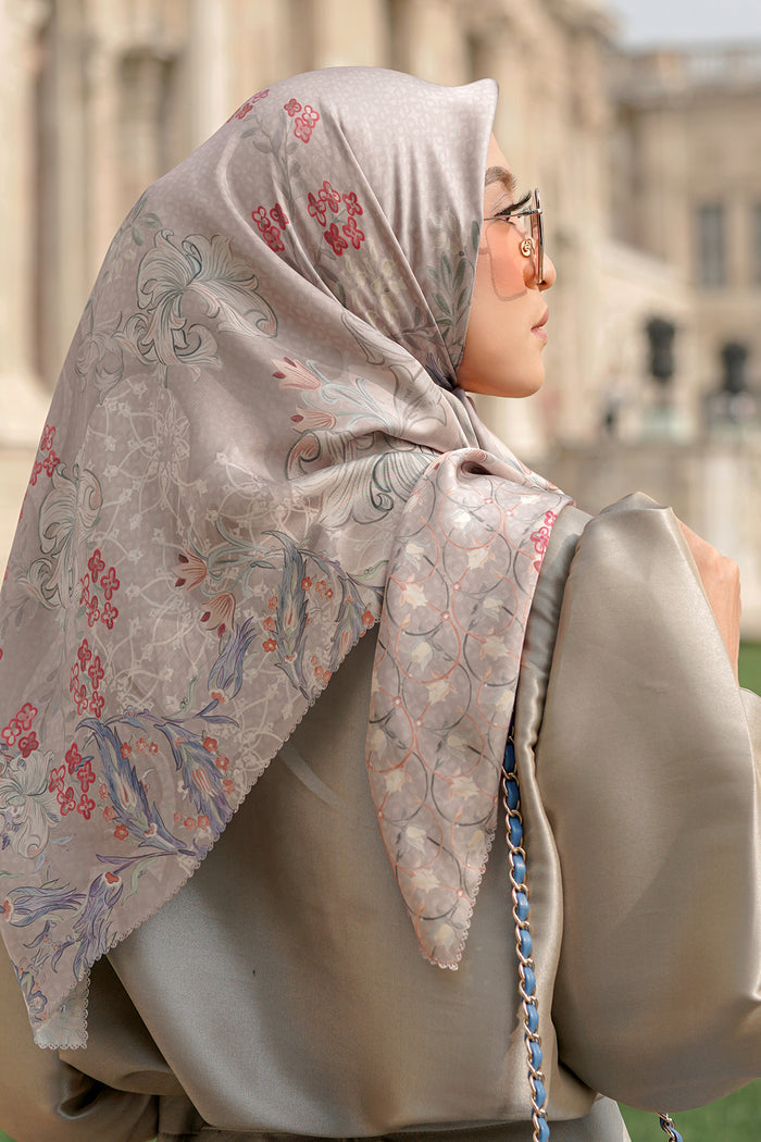 The Topkapi Satin Square - Earl Gray