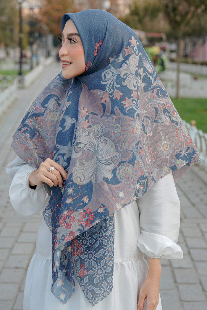 The Topkapi Voal Square XL - Royal Blue