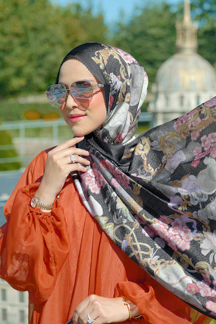 The Wonderland Satin Shawl - Caviar