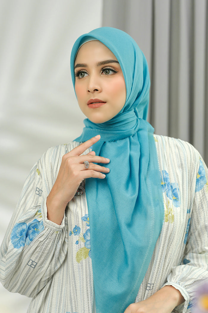 Today's Scarf - Blue Atoll
