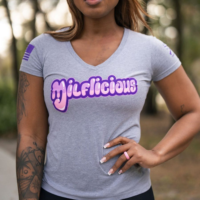 Grunt Style Women's Milflicious V-Neck T-Shirt - Heather Gray