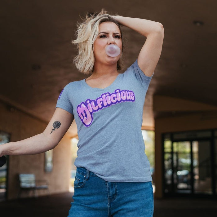 Grunt Style Women's Milflicious V-Neck T-Shirt - Heather Gray