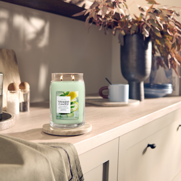 Yankee Candle Cucumber Mint Cooler Large Signature Jar Candle