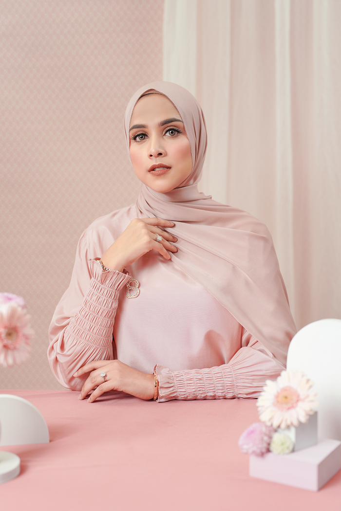 Zara Shawl - Cameo Rose